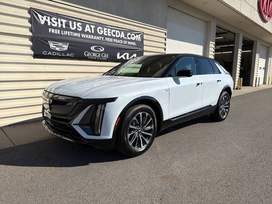 2026 CADILLAC Lyriq