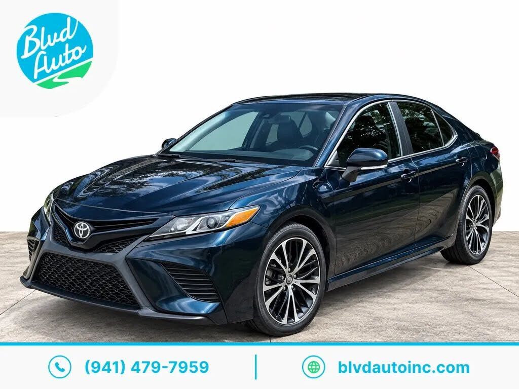 2019 TOYOTA Camry