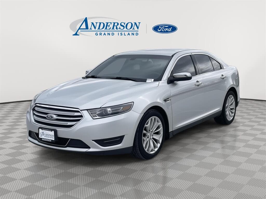 2016 FORD Taurus