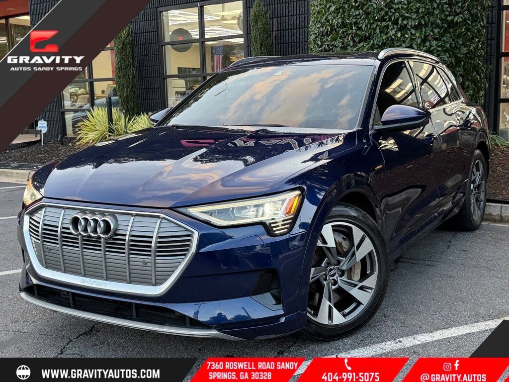 2022 AUDI e-tron