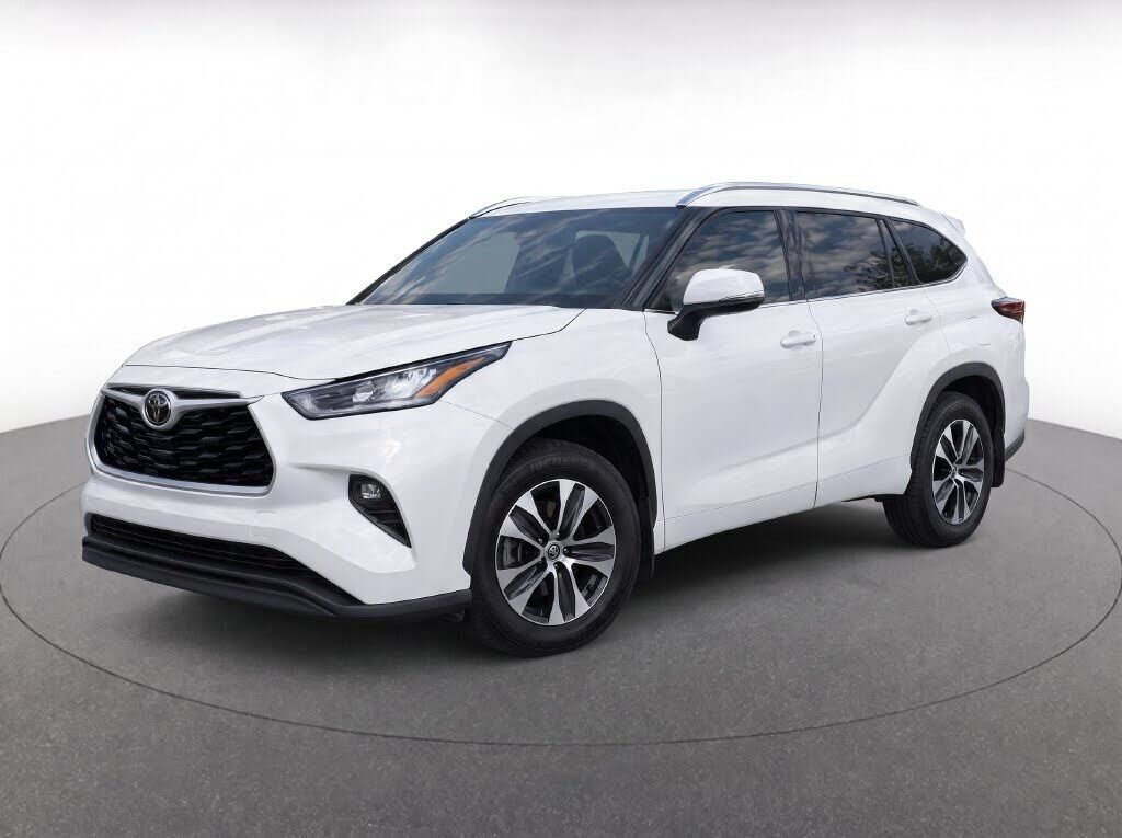 2020 TOYOTA Highlander