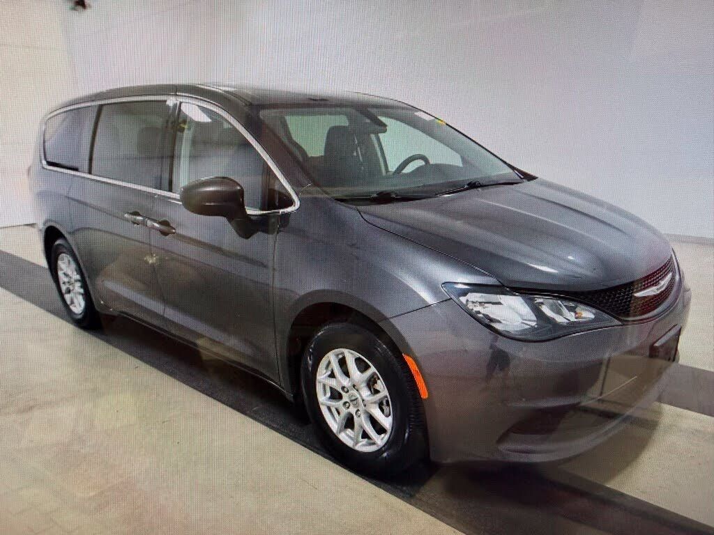 2022 CHRYSLER Pacifica