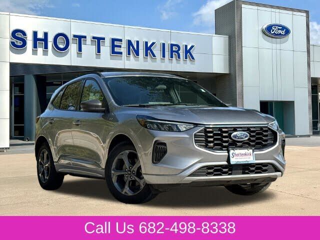 2024 FORD Escape