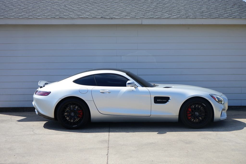 2016 Mercedes-Benz AMG GT