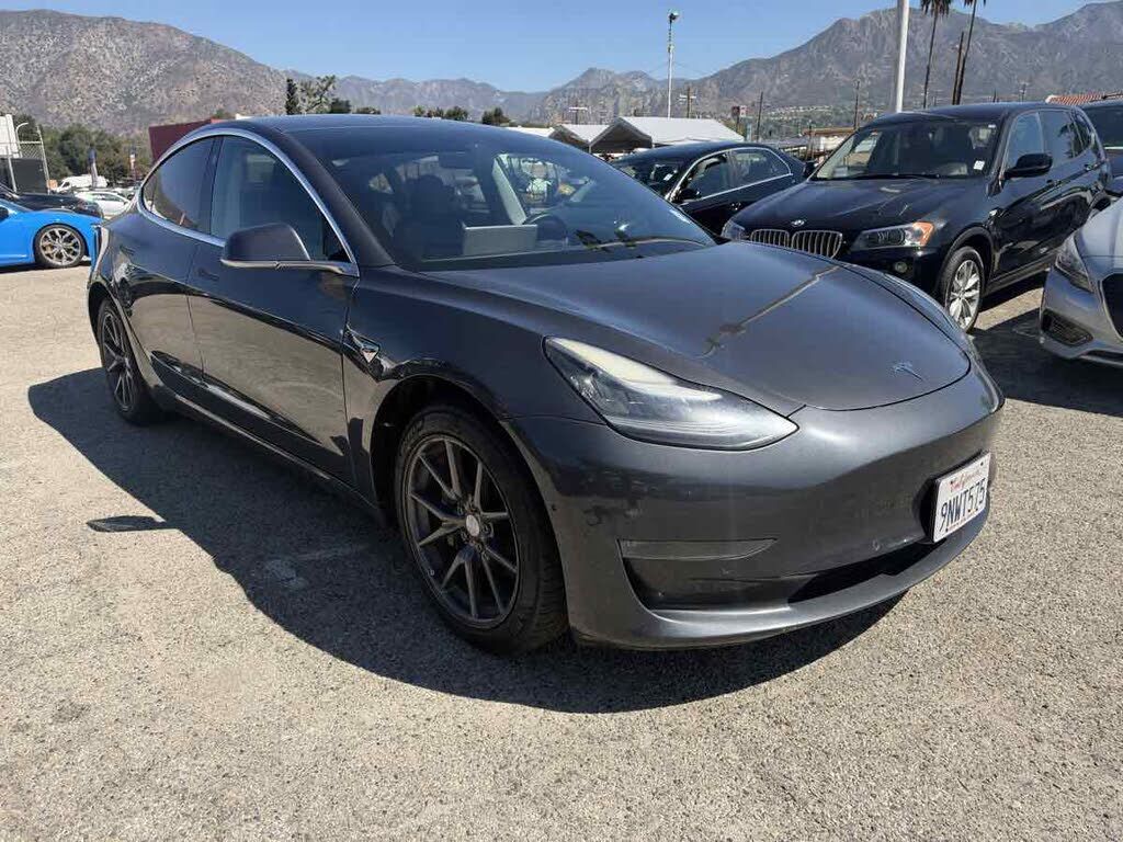 2018 TESLA Model 3