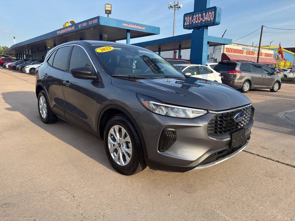 2023 FORD Escape