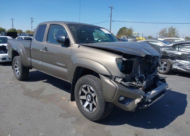 2015 TOYOTA Tacoma
