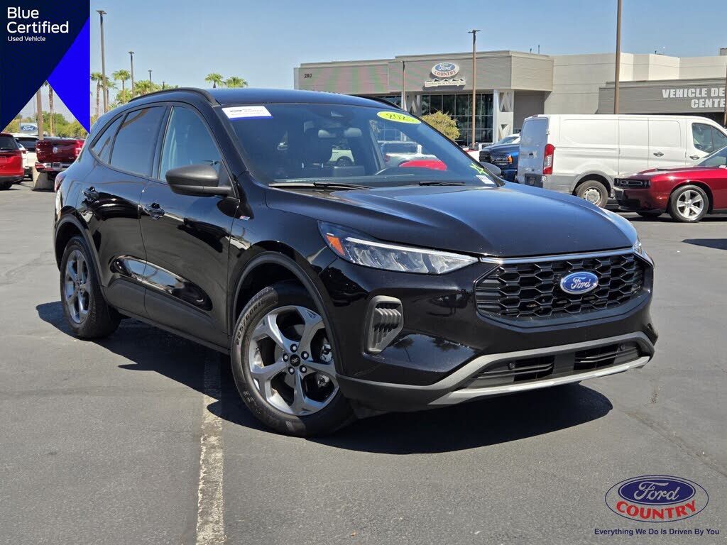 2025 FORD Escape