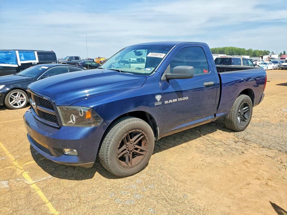2012 DODGE Ram