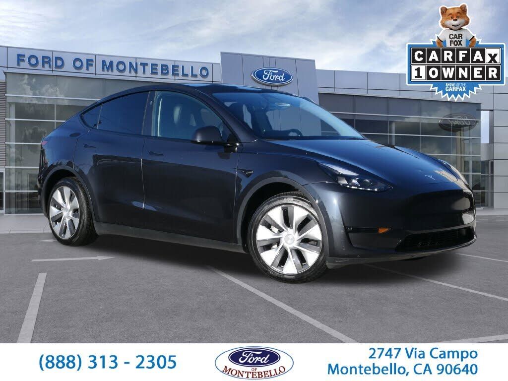 2024 TESLA Model Y