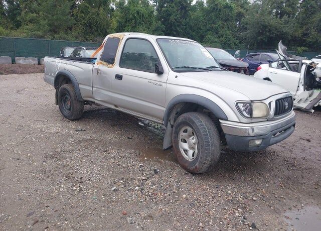 2004 TOYOTA Tacoma