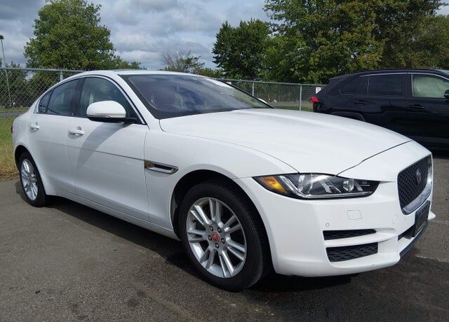 2018 JAGUAR XE
