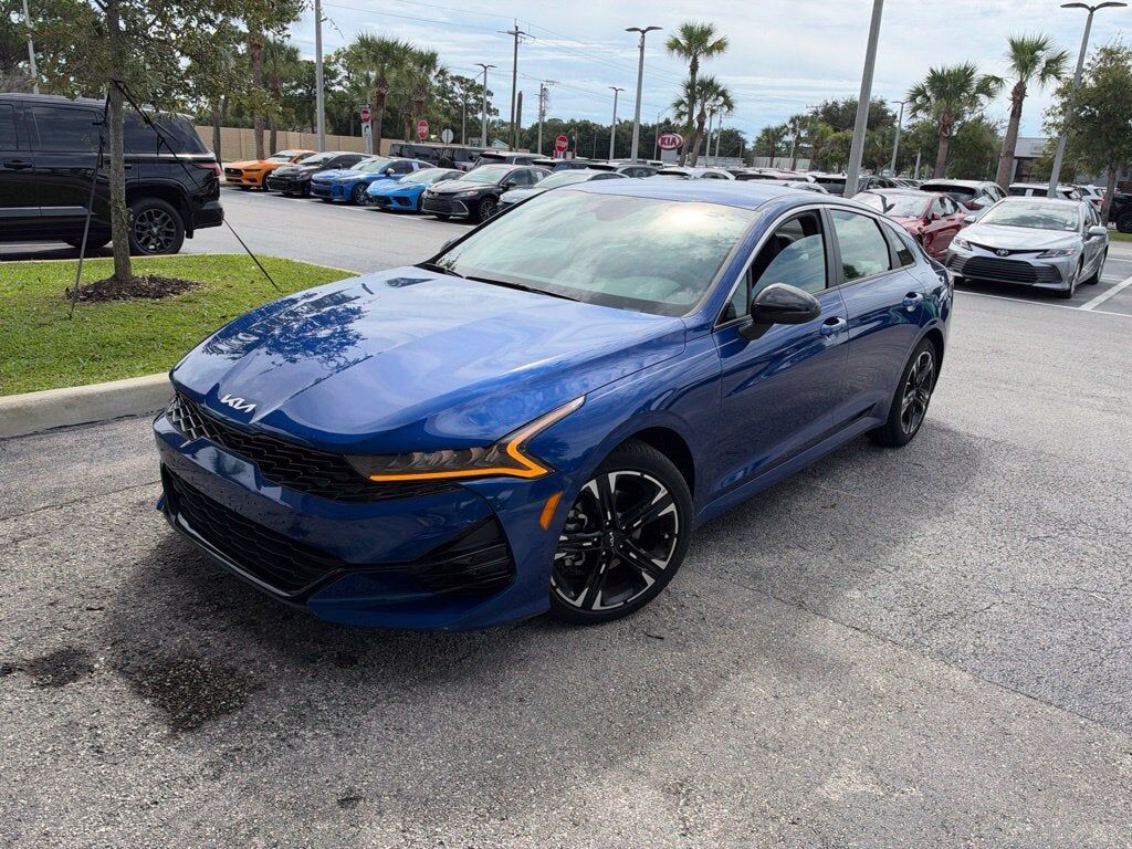 2022 KIA K5