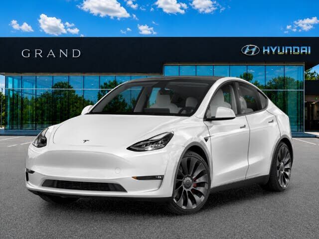 2022 TESLA Model Y