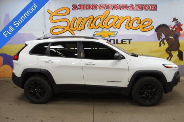 2017 JEEP Cherokee