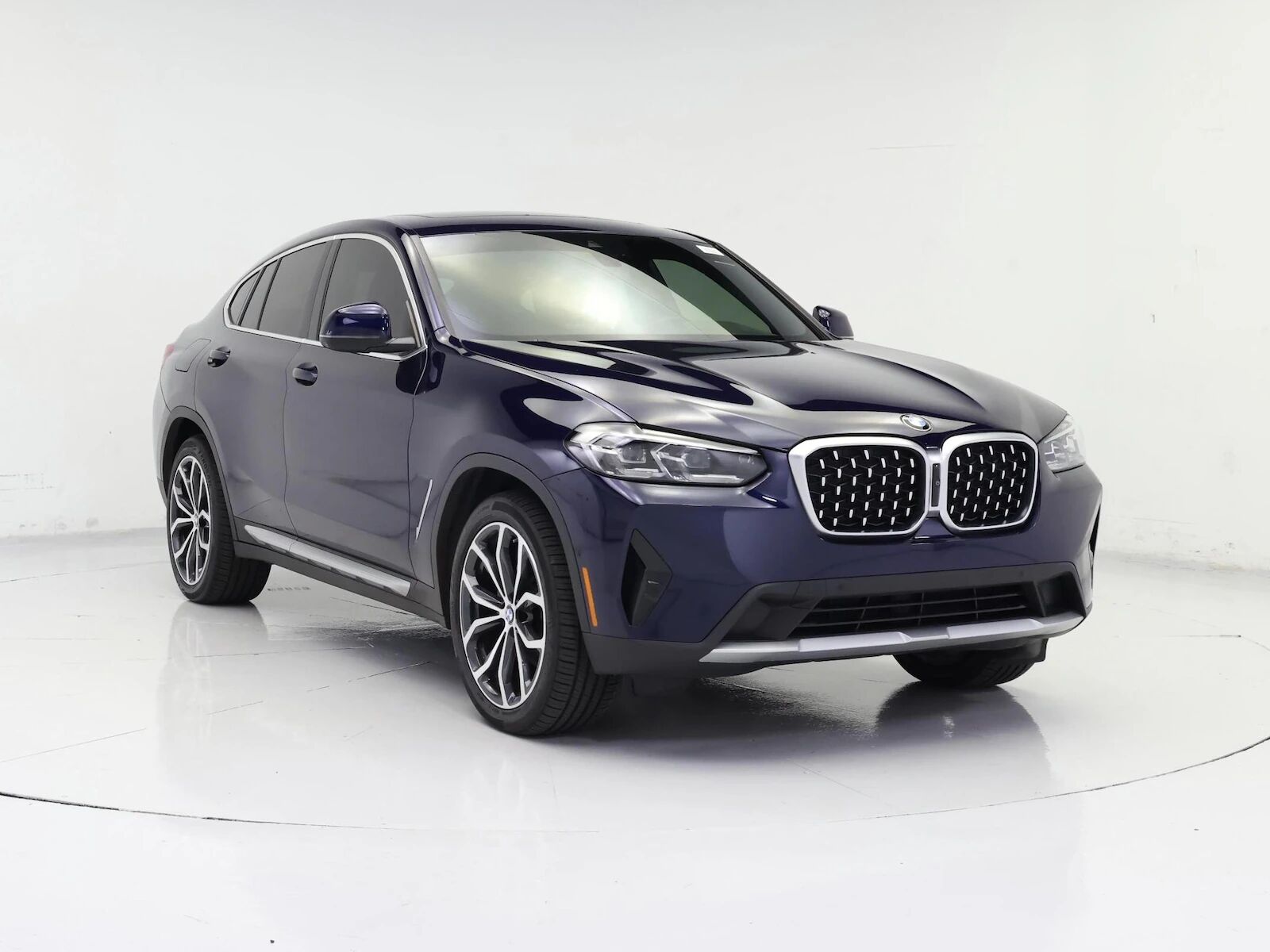 2023 BMW X4