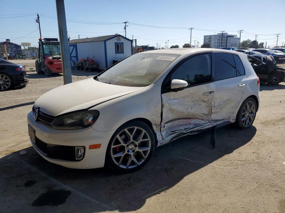 2013 VOLKSWAGEN Golf GTI