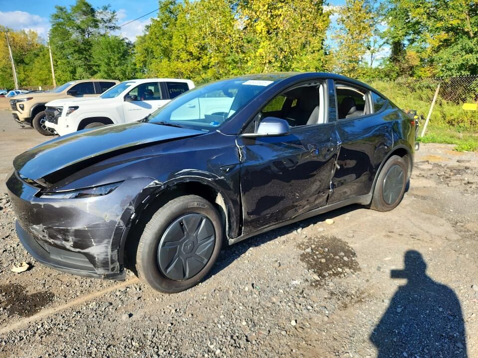 2026 TESLA Model Y