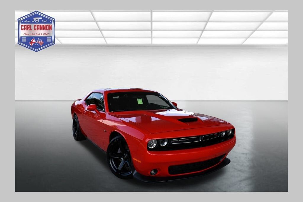 2019 DODGE Challenger