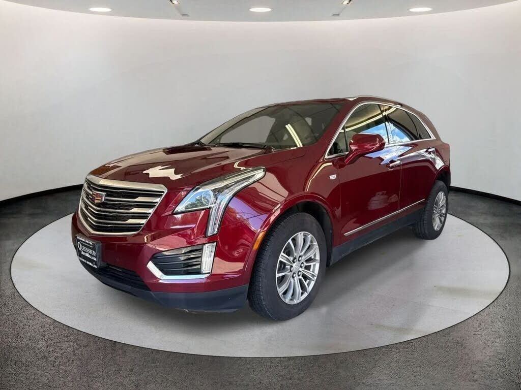 2017 CADILLAC XT5