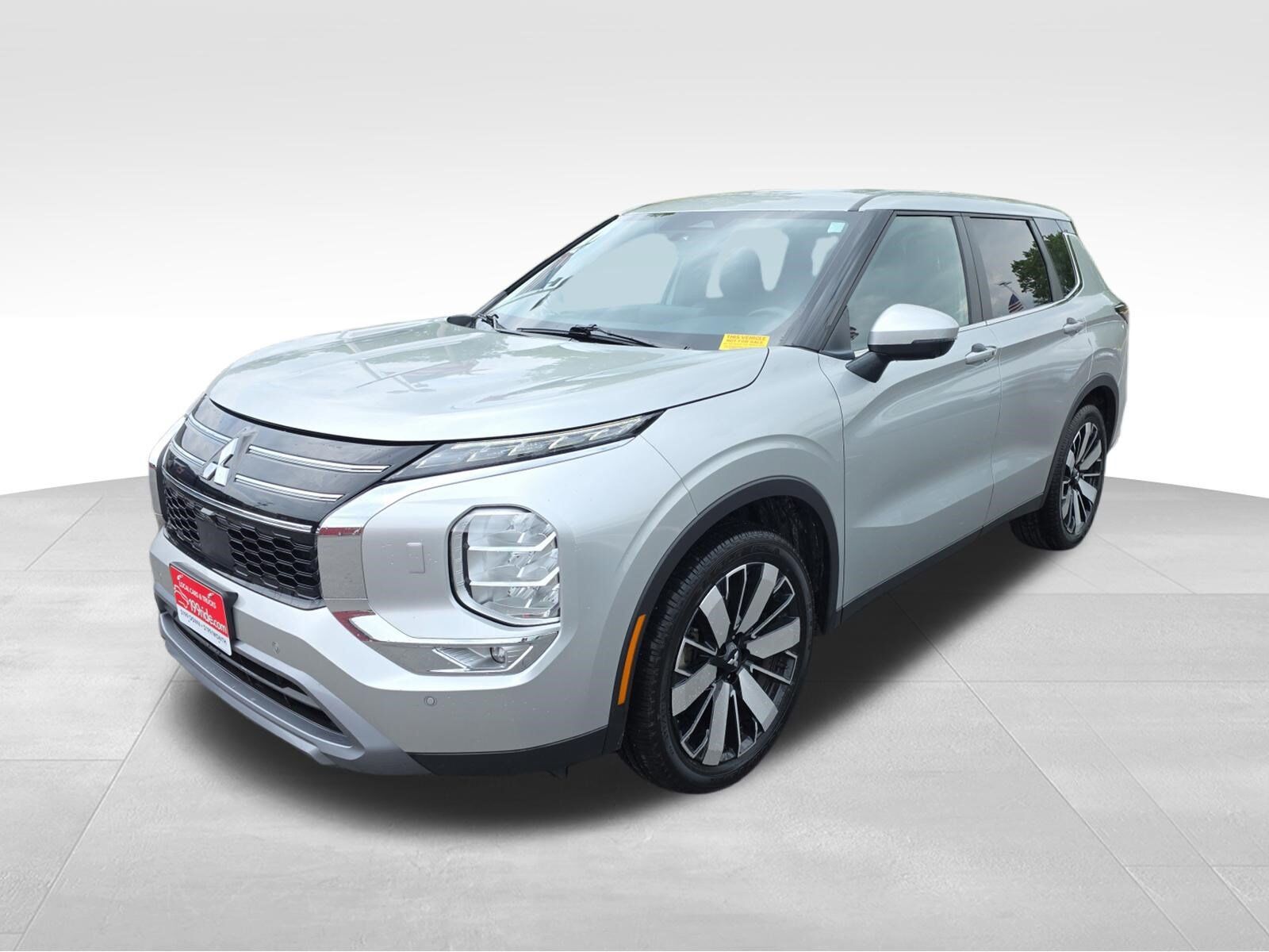 2025 MITSUBISHI Outlander