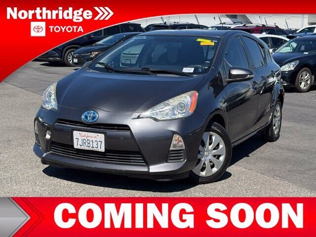 2014 TOYOTA Prius