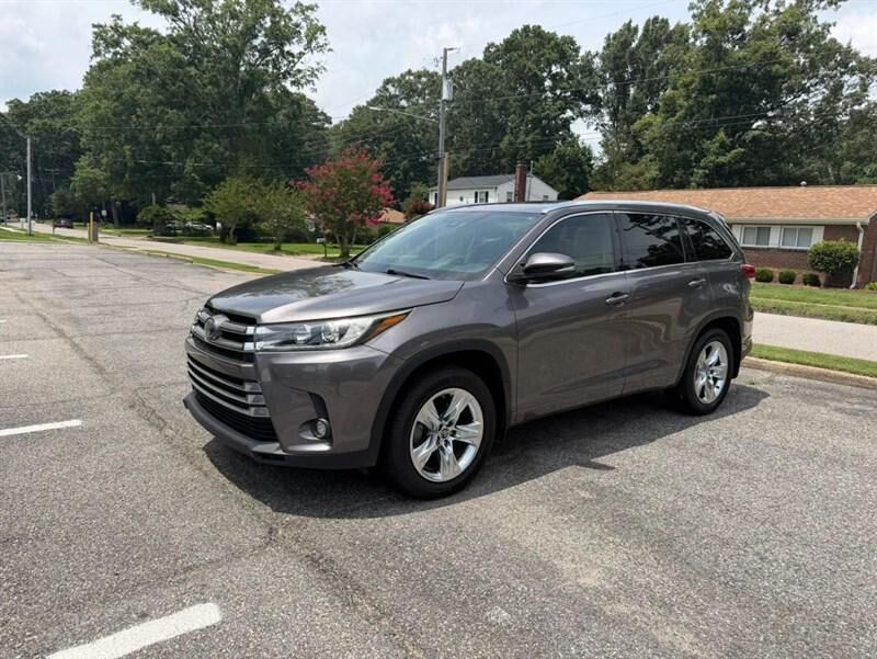 2018 TOYOTA Highlander