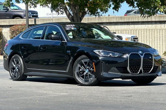 2024 BMW i4