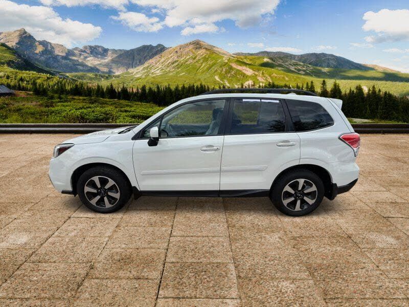 2018 SUBARU Forester
