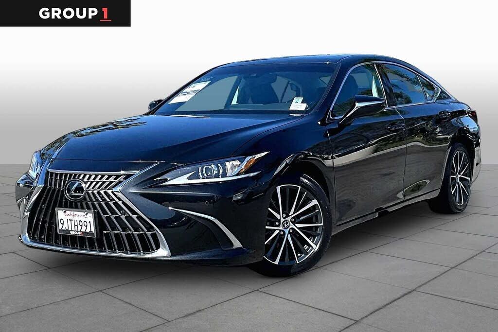2024 LEXUS ES