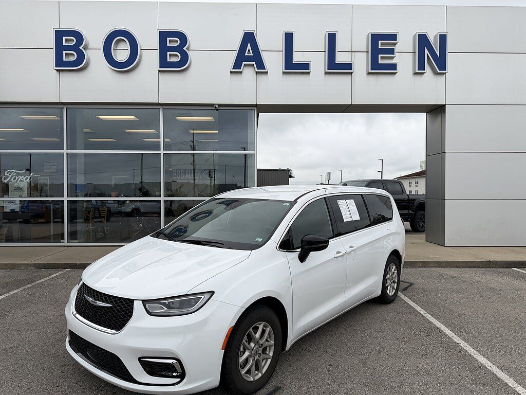 2025 CHRYSLER Pacifica