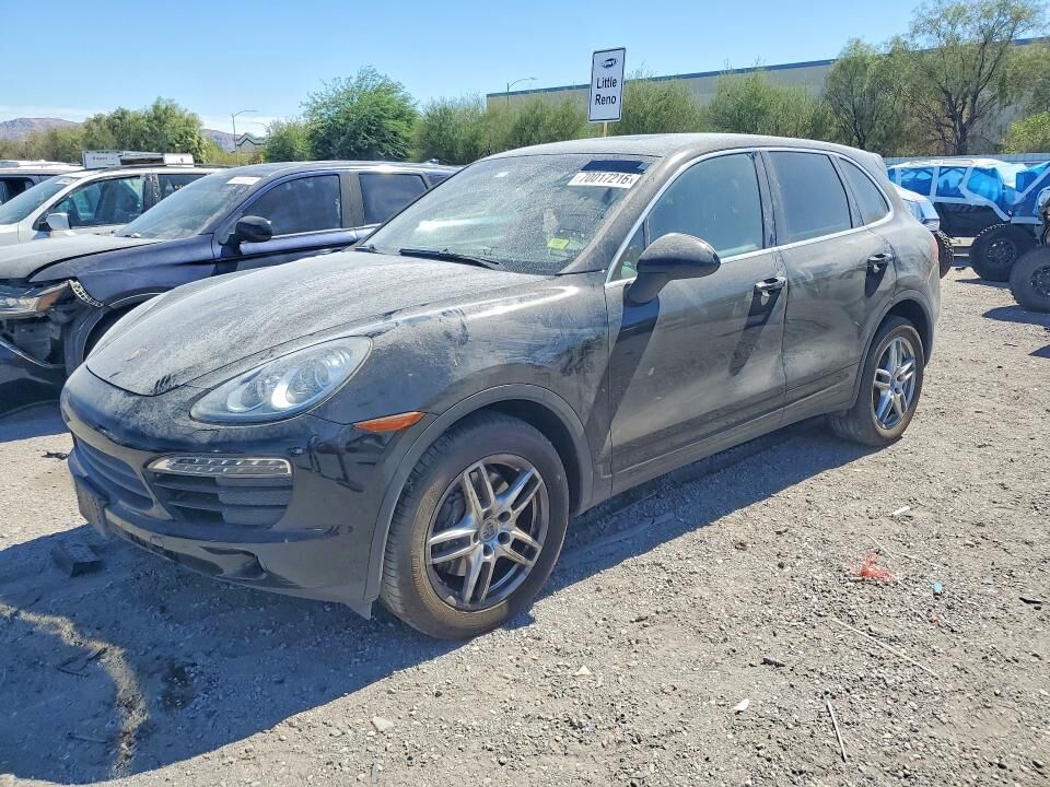 2014 PORSCHE Cayenne