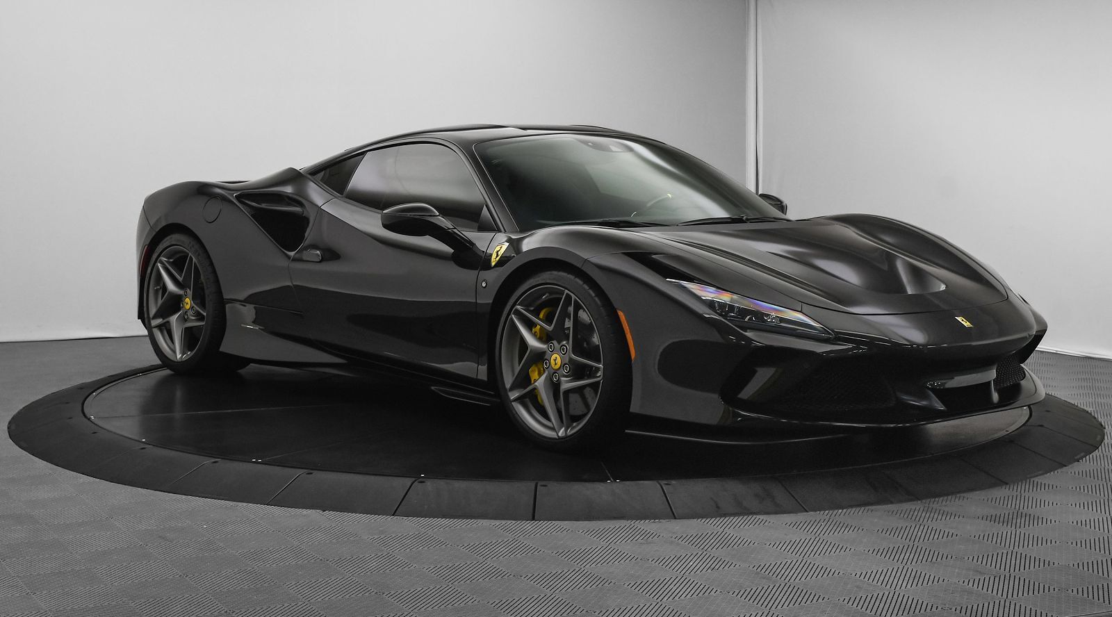 2022 FERRARI F8 Tributo