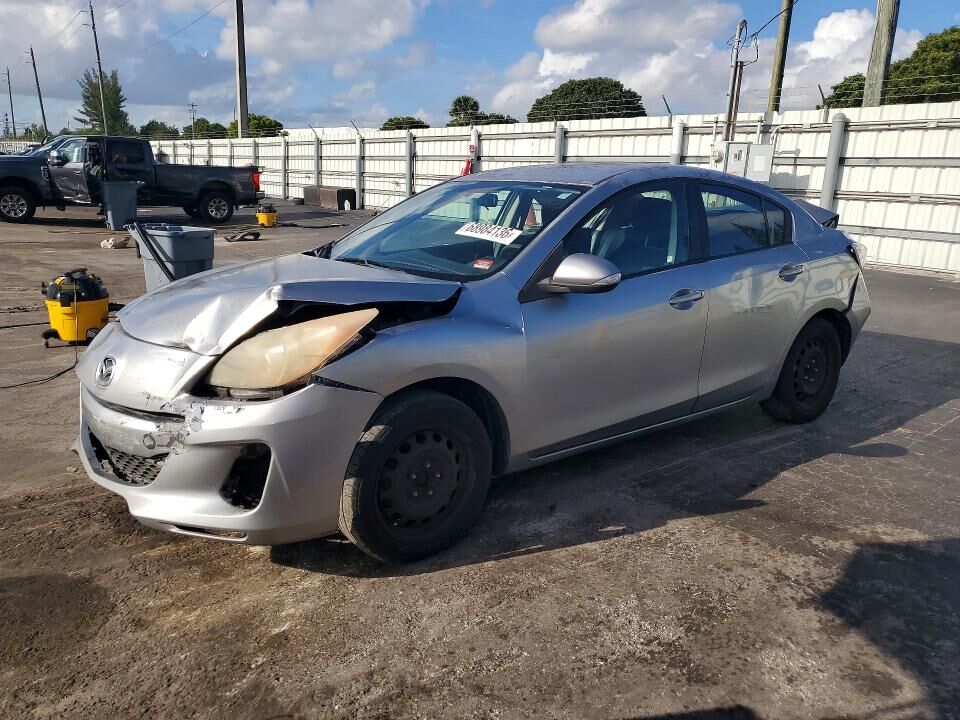 2012 MAZDA Mazda3