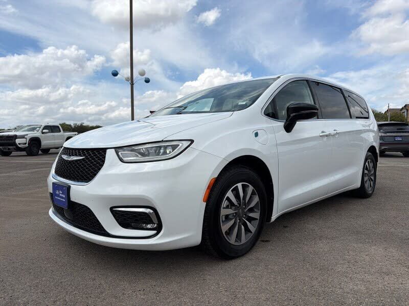 2024 CHRYSLER Pacifica