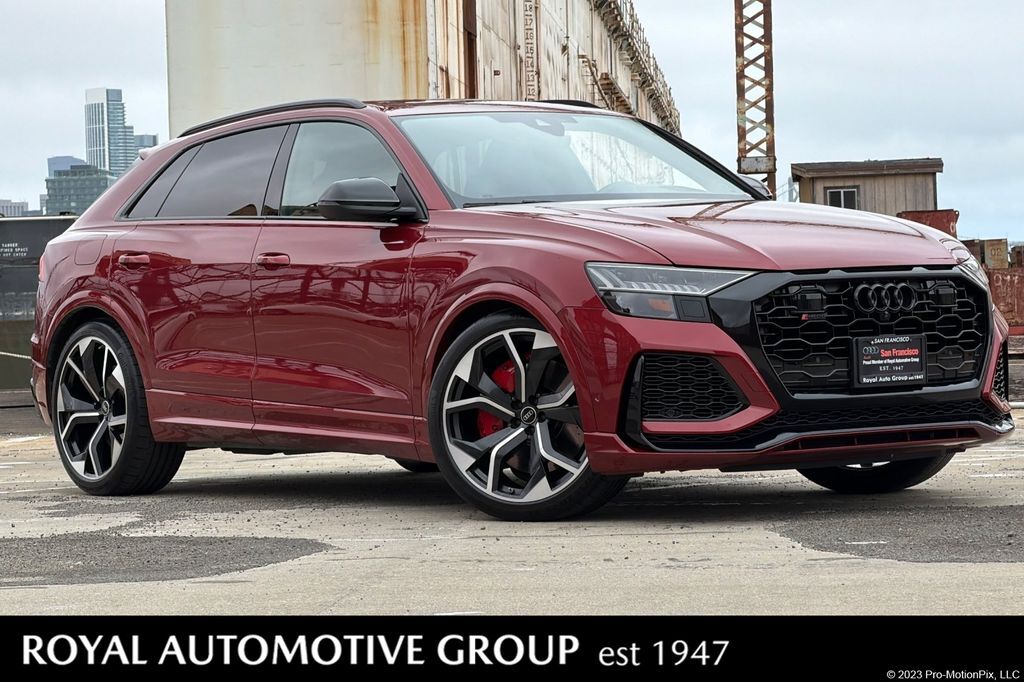 2022 AUDI RS Q8