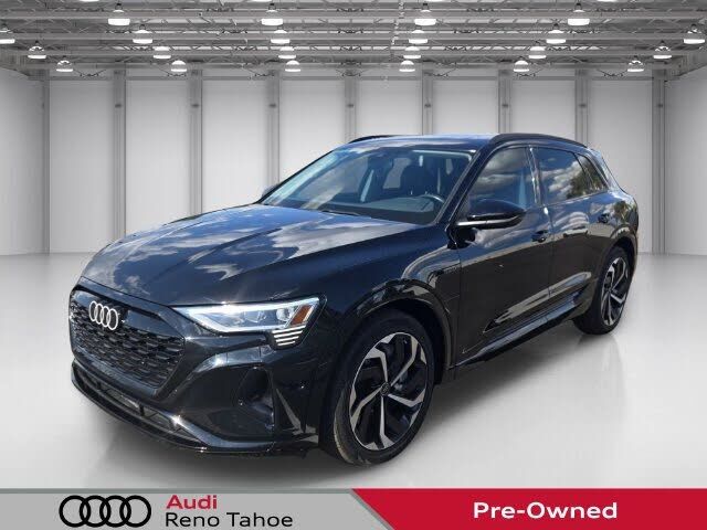2024 AUDI Q8