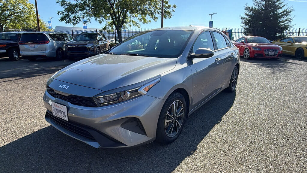 2023 KIA Forte