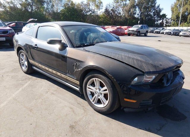 2011 FORD Mustang