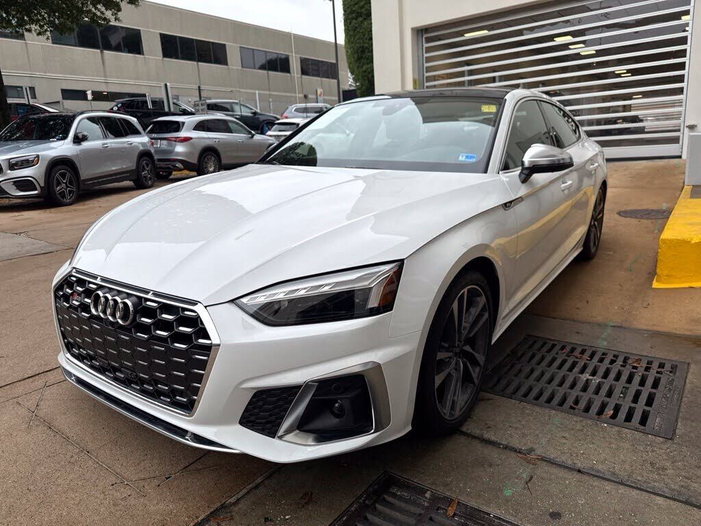 2022 AUDI S5