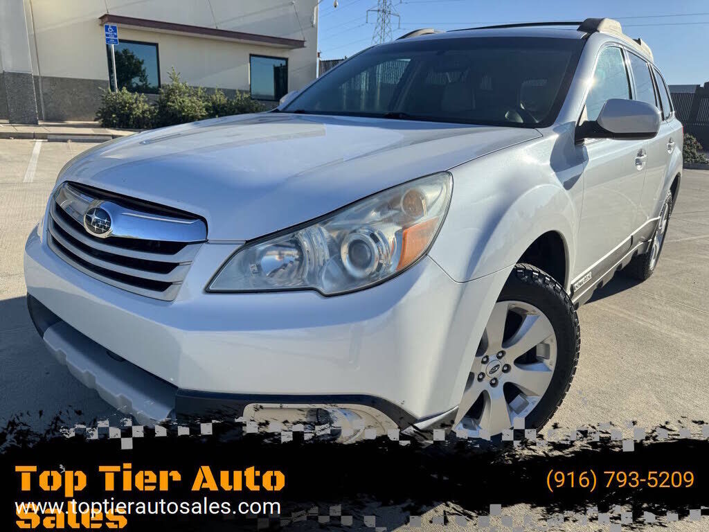2012 SUBARU Outback