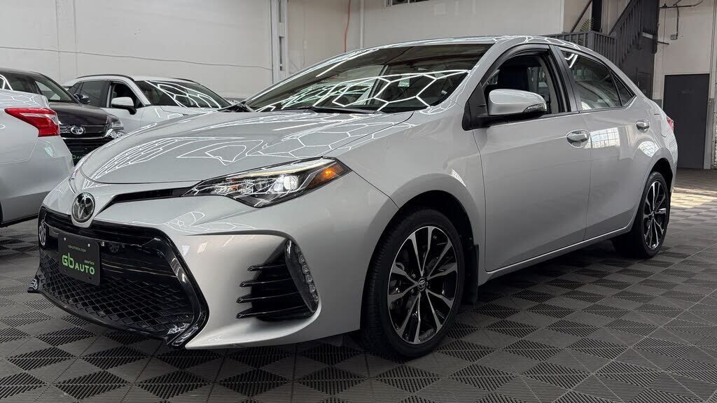 2018 TOYOTA Corolla