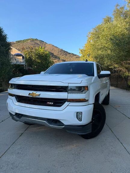 2018 CHEVROLET Silverado