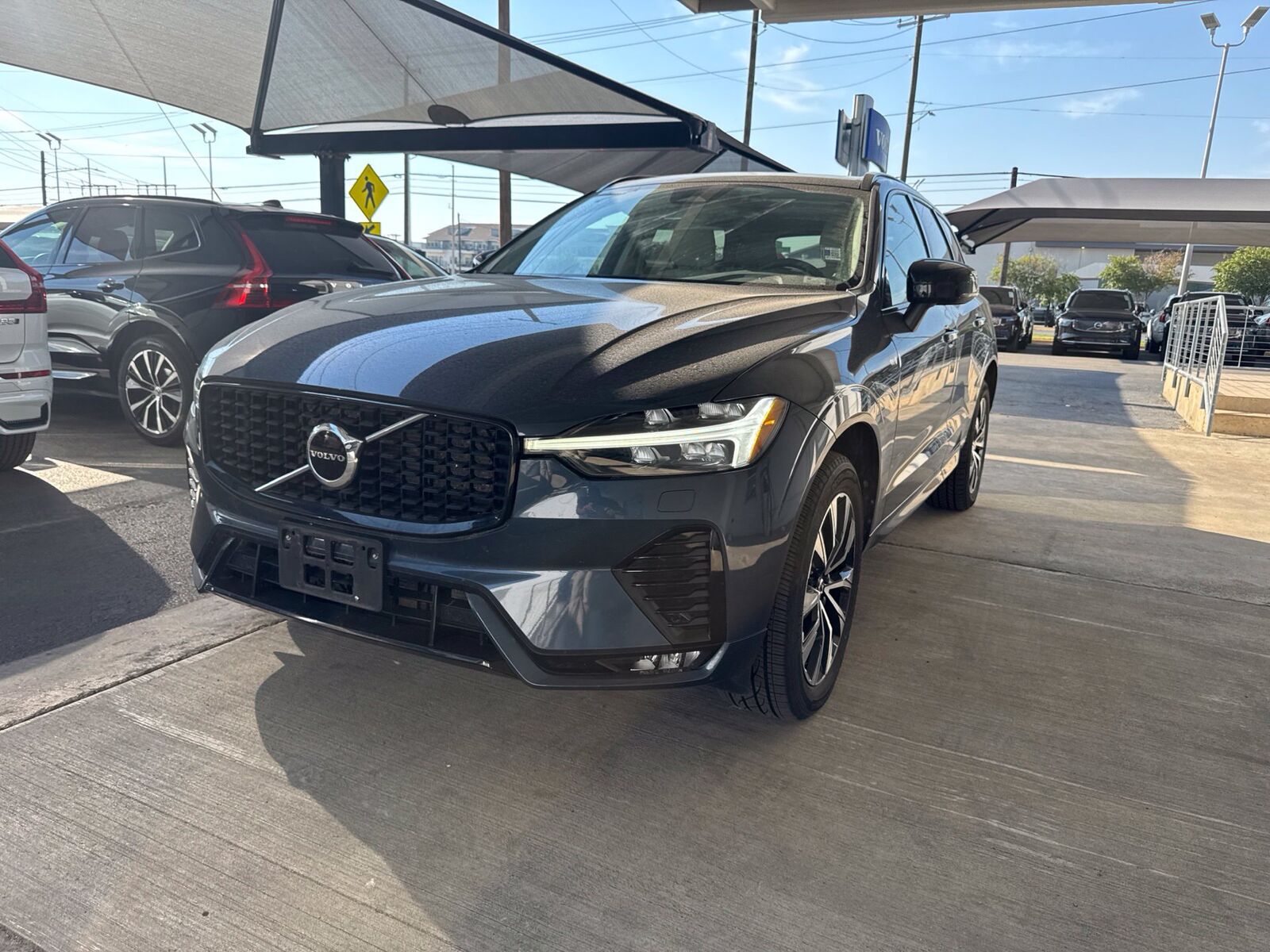 2024 VOLVO XC60