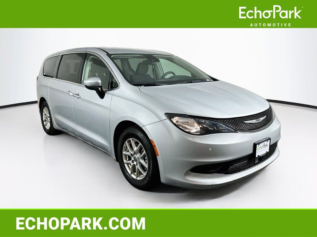 2023 CHRYSLER Voyager