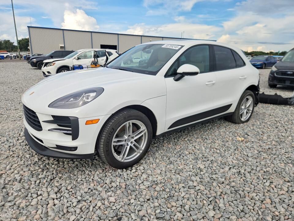 2020 PORSCHE Macan