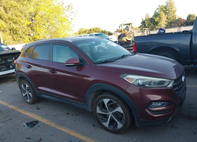 2016 HYUNDAI Tucson