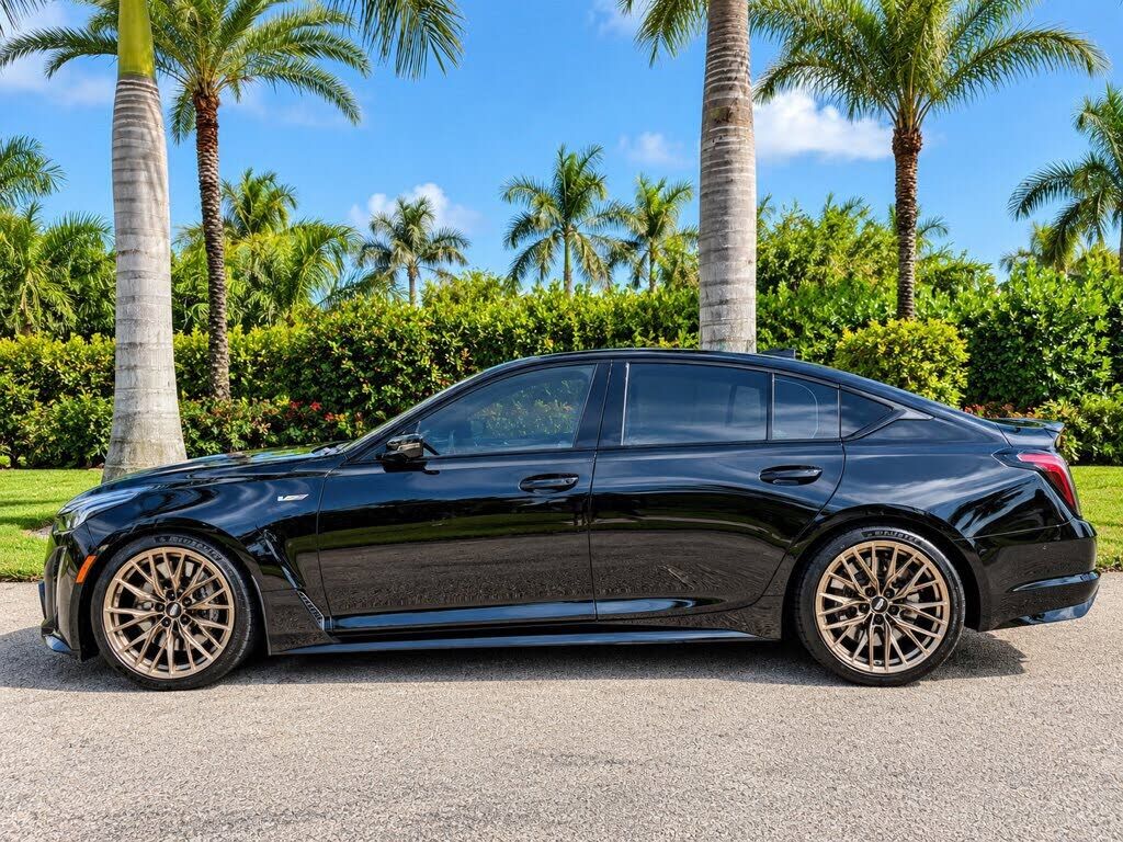 2022 CADILLAC CT4