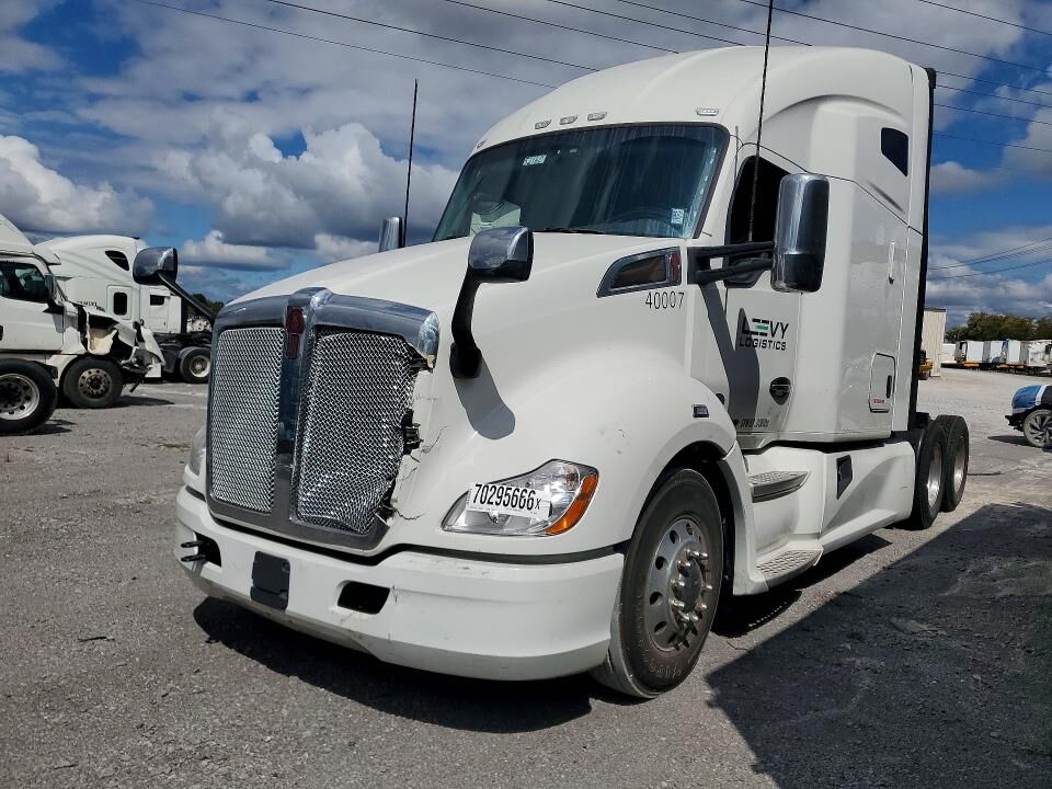 2021 KENWORTH T680