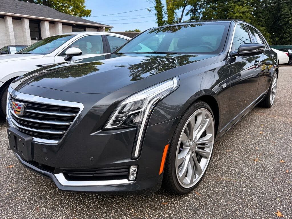2017 CADILLAC CT6